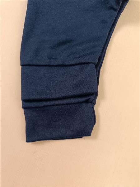 نوزادی آدیداس