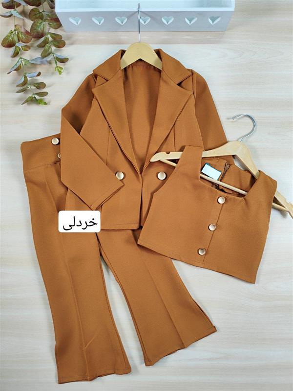 سه تیکه بنفشه 