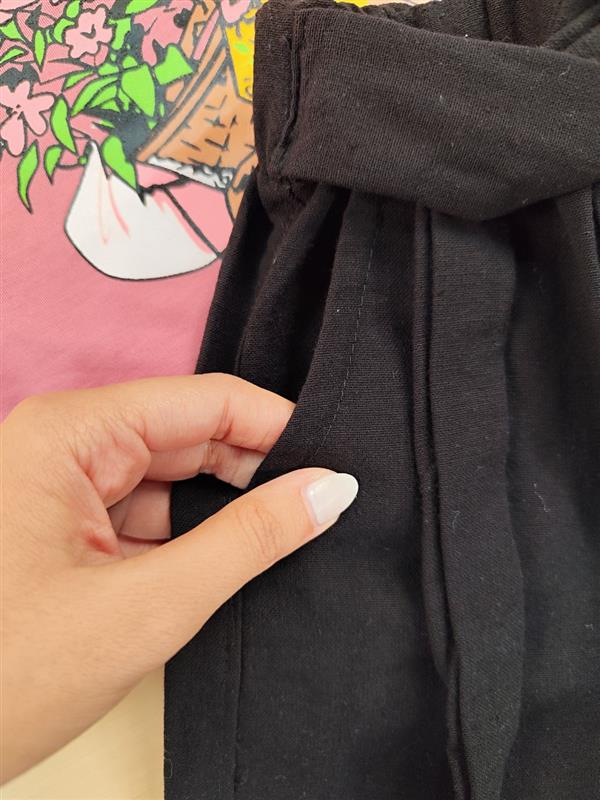 تیشرت شلوارک دختر و گلدون 