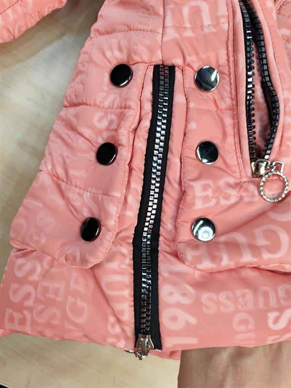 کاپشن Guess