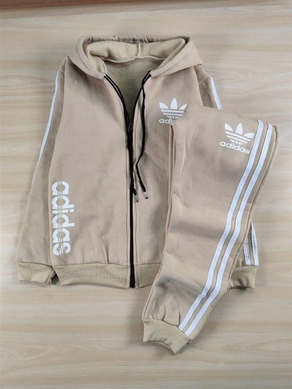 تکسایز سویشرت و شلوار adidas کرم 