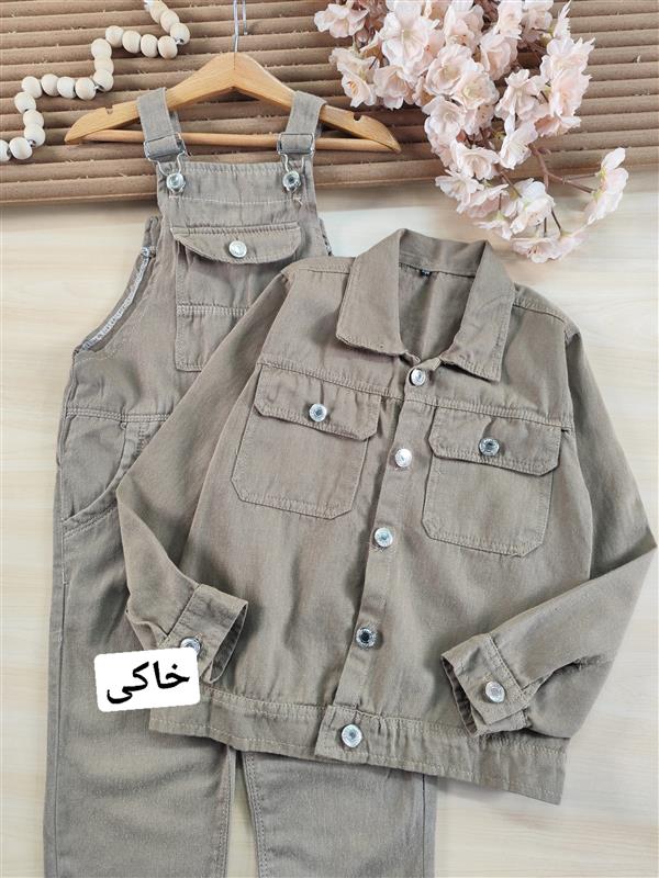 دو تیکه اسپرت دکمه نقره ای 
