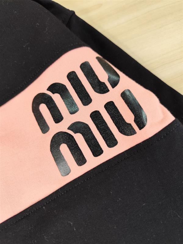 بلوز و شلوار رینگی Miu miu