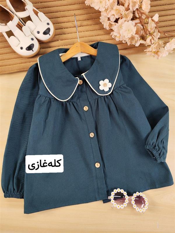 شومیز گل سفید دکمه چوبی 