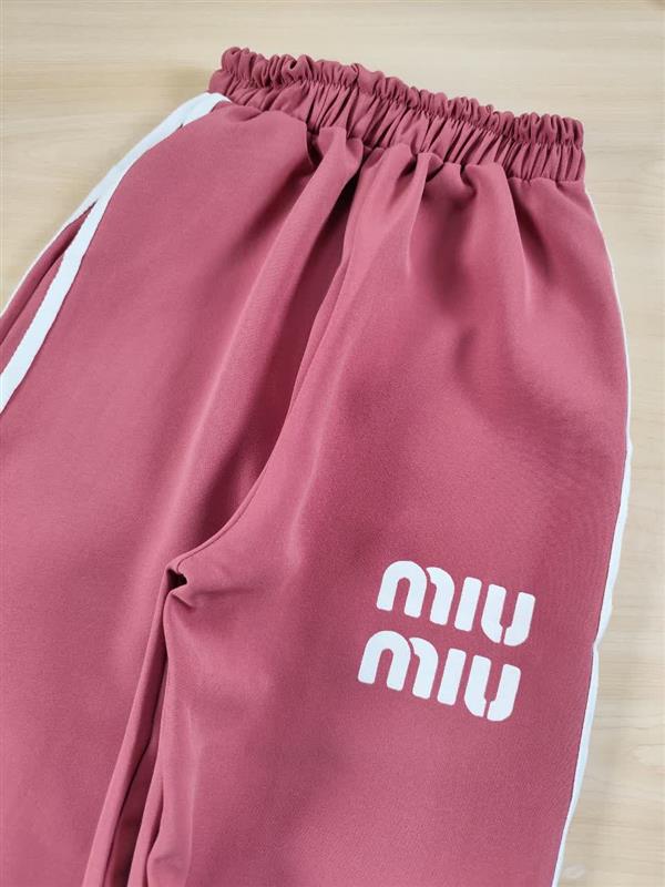 تیشرت شلوار نوار سفید miu