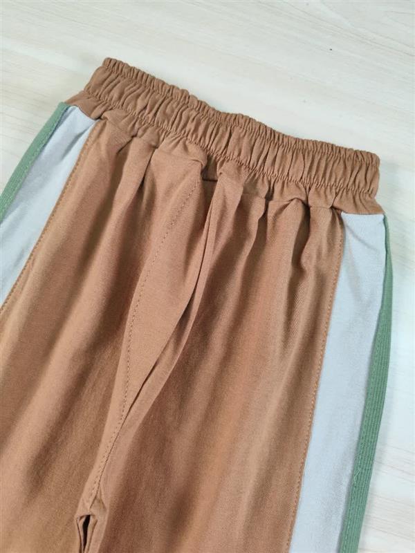 تیشرت شلوارک کلاه راه راه 