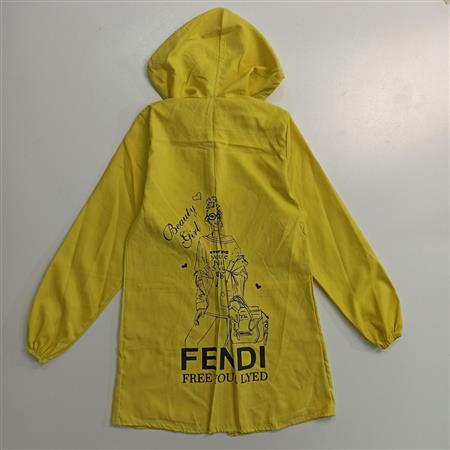 مانتو Fendi