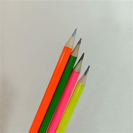 مداد مشکی پاکن دار