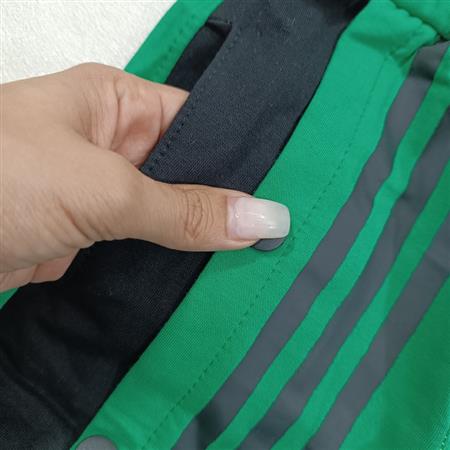 سه تیکه آدیداس دکمه ای