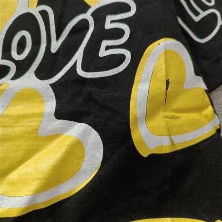 کراپ شلوار مشکی قلب زرد love تکسایز